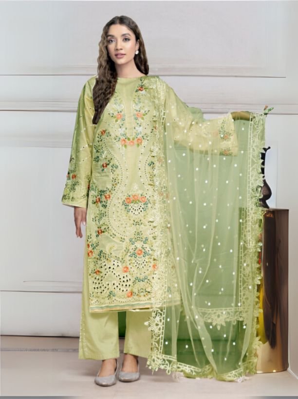 MARIA B LUXURY LAWN D6 2025